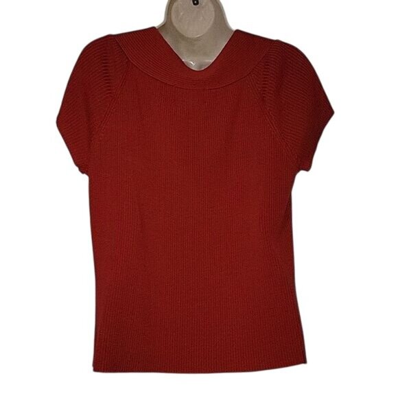 Red Ribbed Acrylic Short Sleeve Top With Unique Keyhole Neck Detail By Requireme - Picture 2 of 4